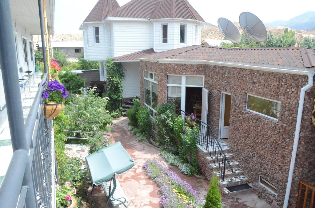 Guest House Fairy Tale Kaji-Say Екстер'єр фото