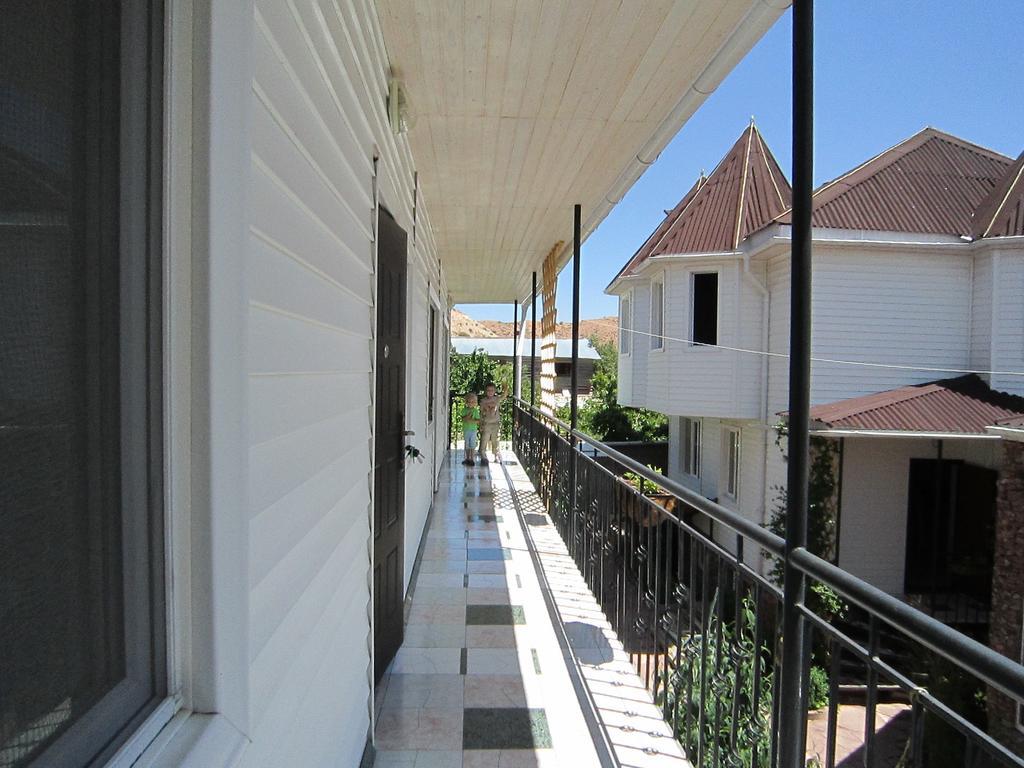 Guest House Fairy Tale Kaji-Say Екстер'єр фото