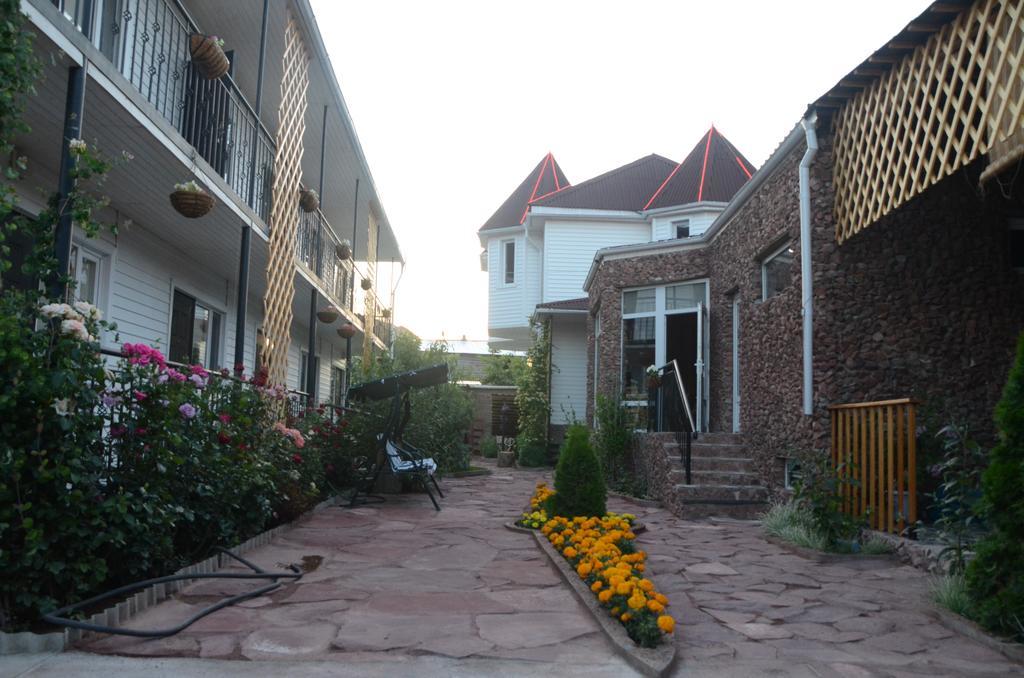 Guest House Fairy Tale Kaji-Say Екстер'єр фото